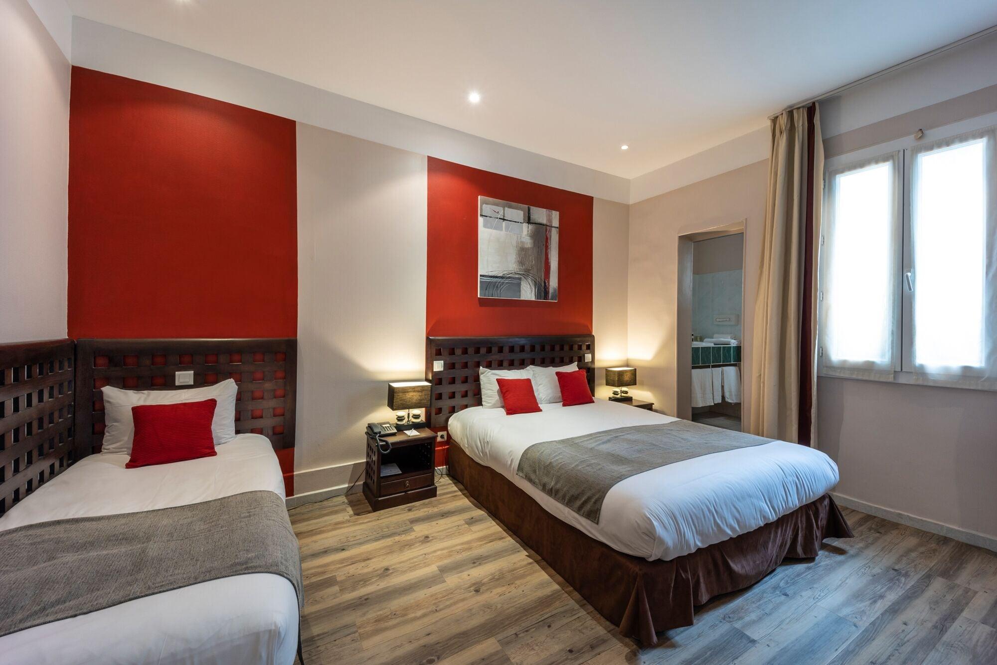 Hotel Best Western Le Comtadin Carpentras Esterno foto