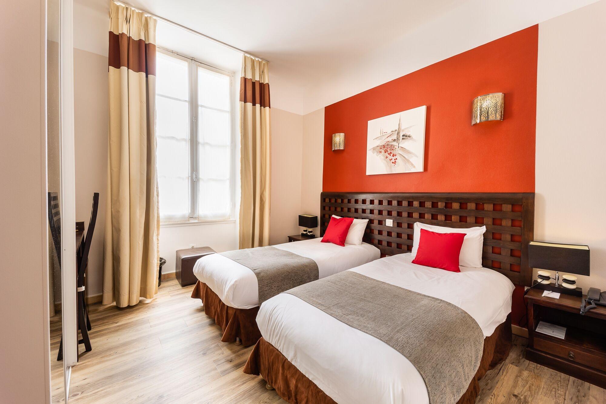 Hotel Best Western Le Comtadin Carpentras Esterno foto