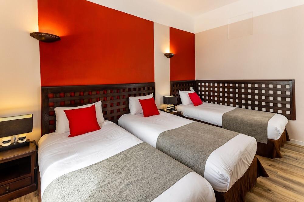 Best Western Le Comtadin Carpentras Esterno foto